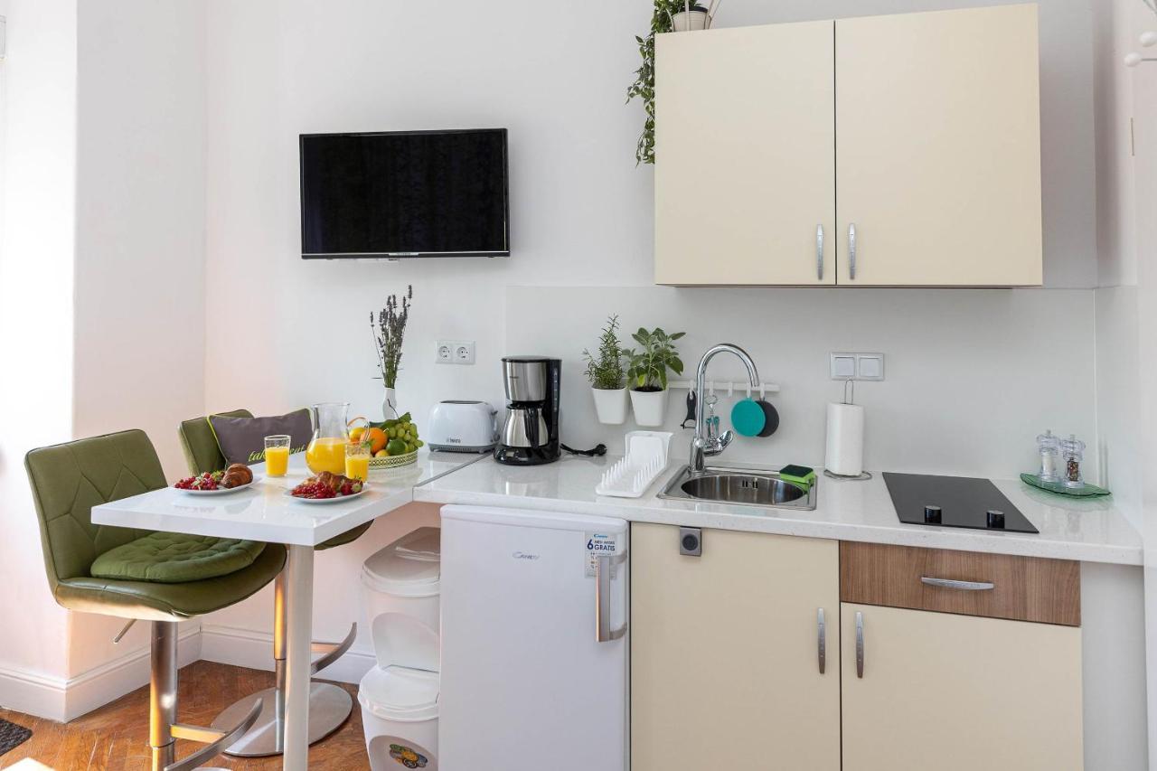 Apartmani Kaiserin Crikvenica Exteriör bild
