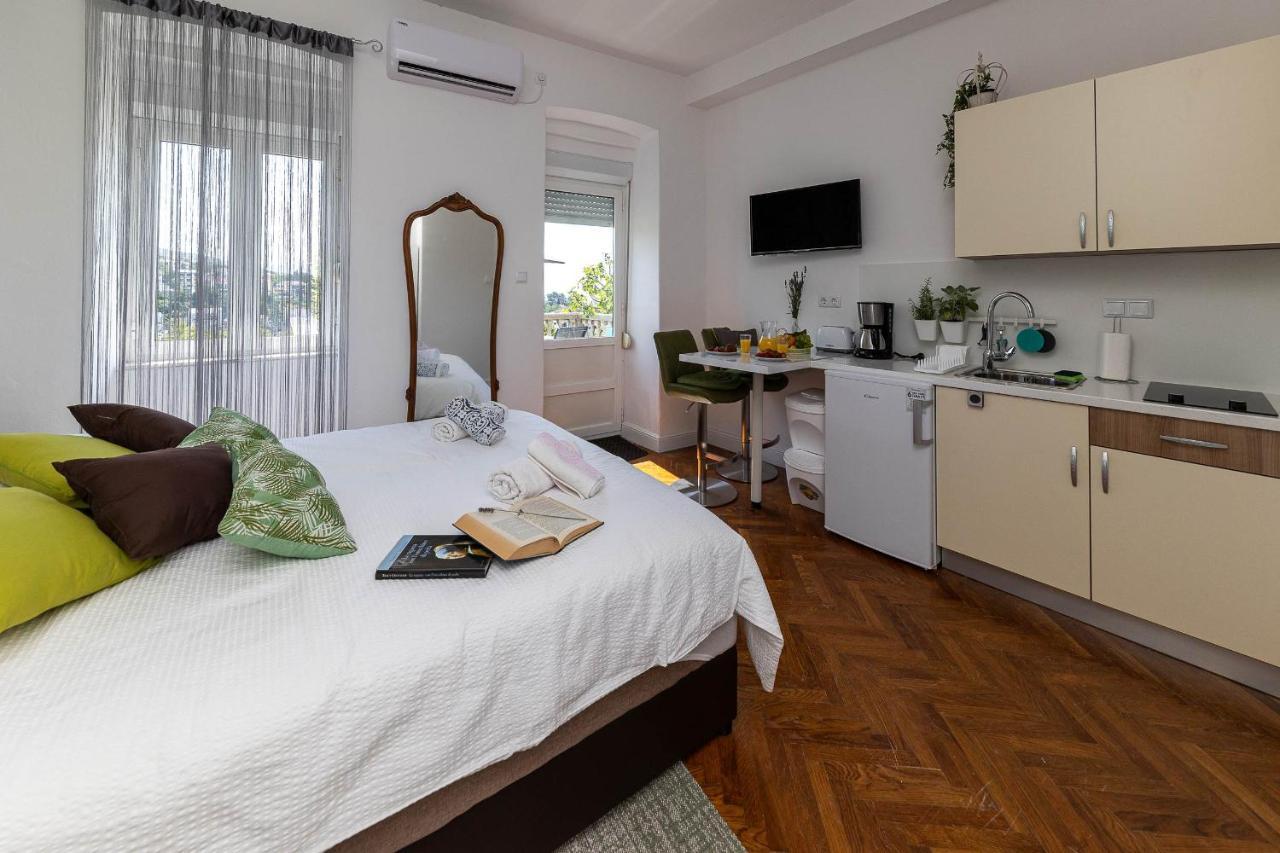 Apartmani Kaiserin Crikvenica Exteriör bild