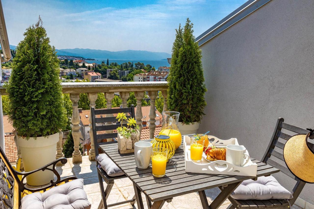 Apartmani Kaiserin Crikvenica Exteriör bild
