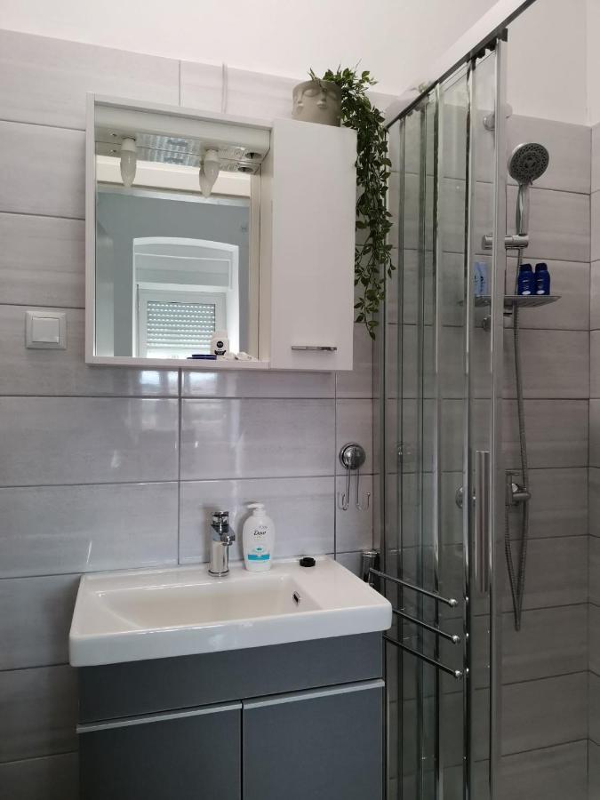 Apartmani Kaiserin Crikvenica Exteriör bild