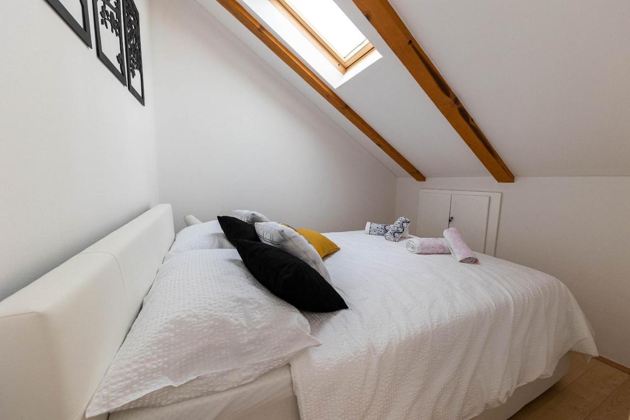 Apartmani Kaiserin Crikvenica Exteriör bild