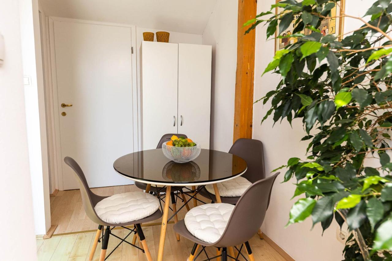 Apartmani Kaiserin Crikvenica Exteriör bild